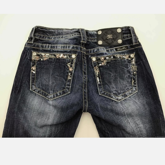 Miss Me cuffed Denim Blue Capri Pants Size 26 - Picture 4 of 5